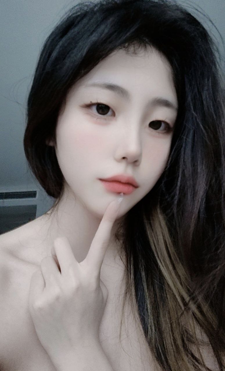 精品人妻小说一区二区メイリン モデルコレクション メ18🈲